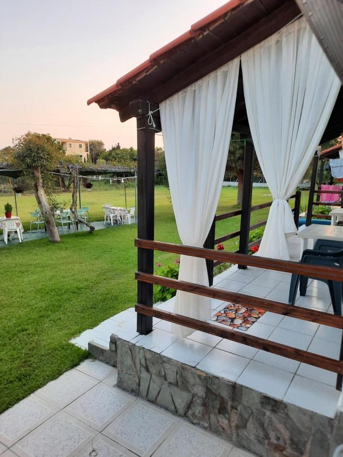 Bungalows Anestis Toroni Exterior foto