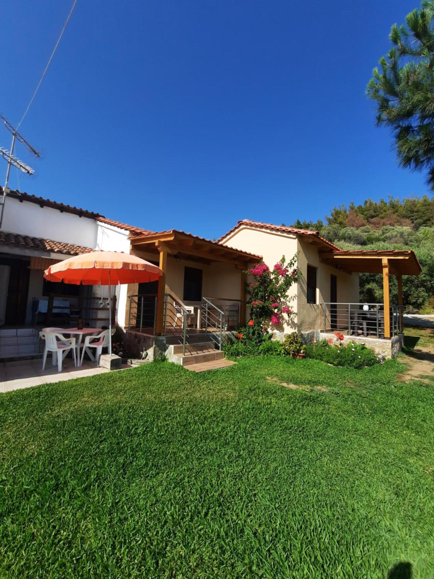 Bungalows Anestis Toroni Exterior foto